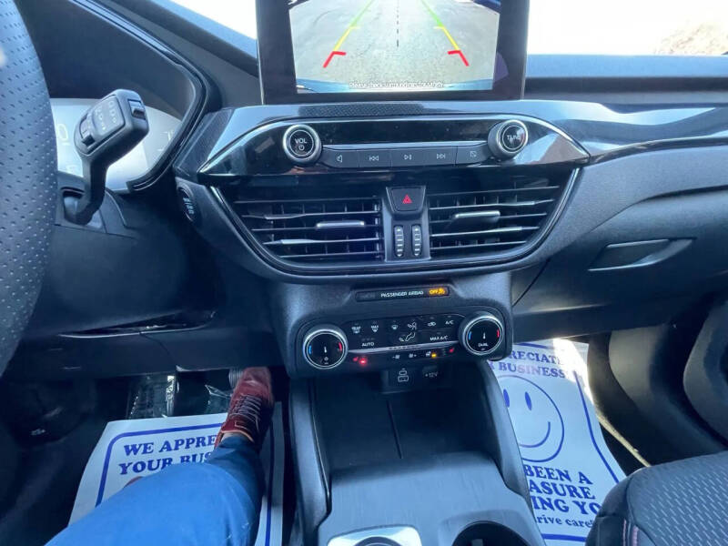 2025 Ford Escape ST-Line Select