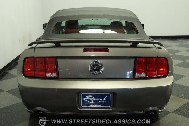 2005 Ford Mustang