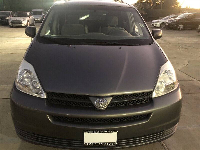 2004 Toyota Sienna CE 7 Passenger