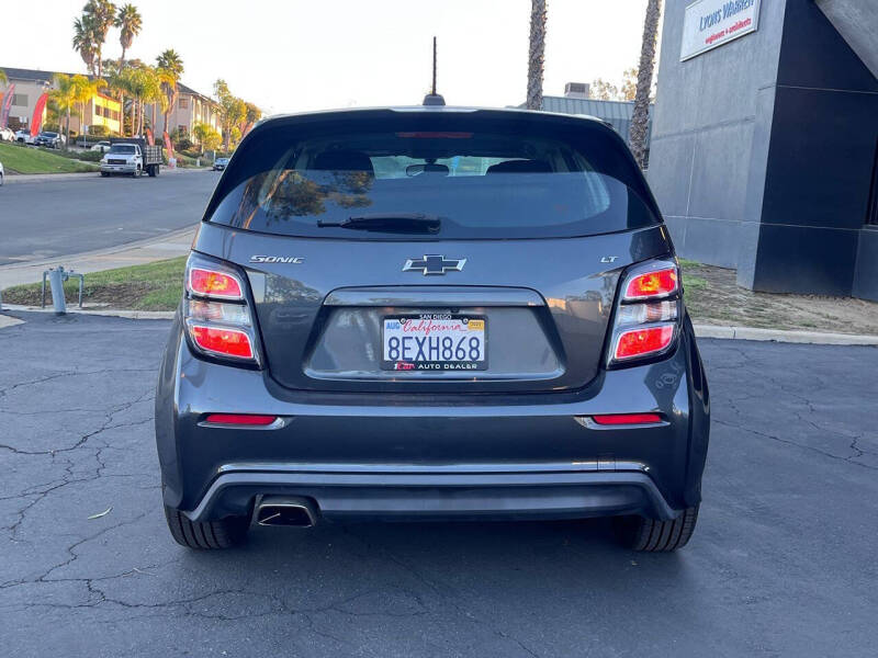 2018 Chevrolet Sonic LT Auto