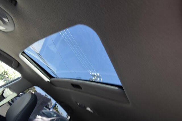 2012 Toyota Prius v Five