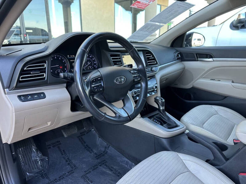 2020 Hyundai Elantra