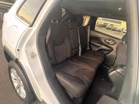 2019 Jeep Cherokee Latitude