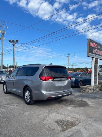 2017 Chrysler Pacifica Touring-L