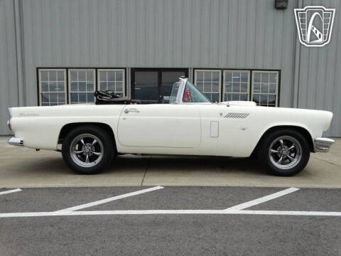 1956 Ford Thunderbird