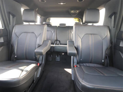 2023 Ford Expedition MAX Platinum