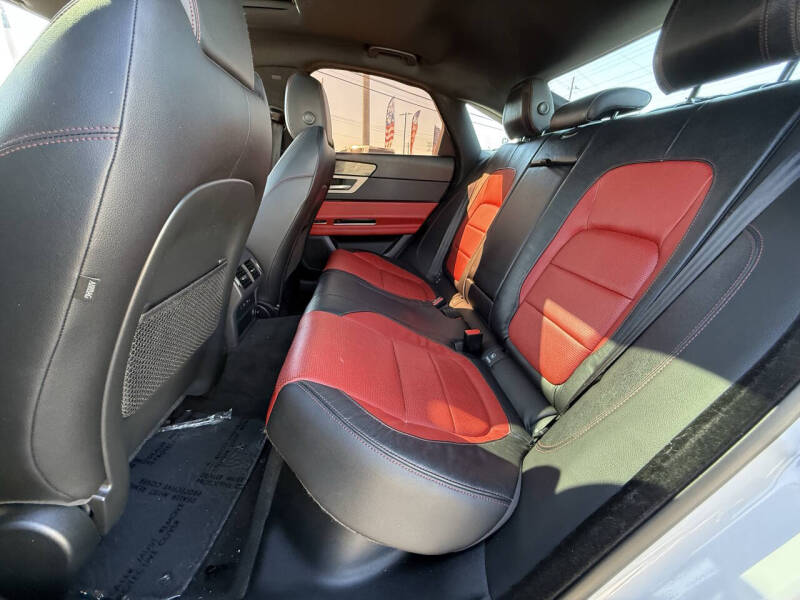 2016 Jaguar XF R-Sport