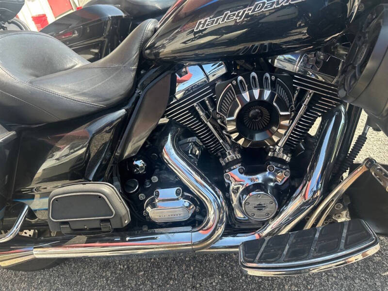 2013 Harley-Davidson FLTRU103 -