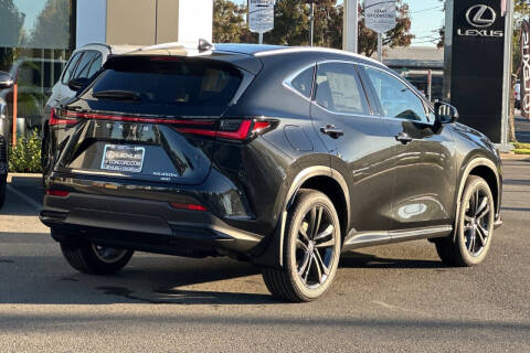 2026 Lexus NX 450h+ Luxury