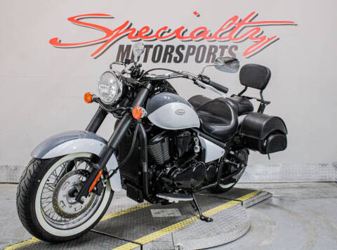 2021 Kawasaki Vulcan 900 Classic