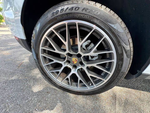 2017 Porsche Macan S