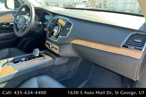 2023 Volvo XC90 B5 Plus Bright Theme