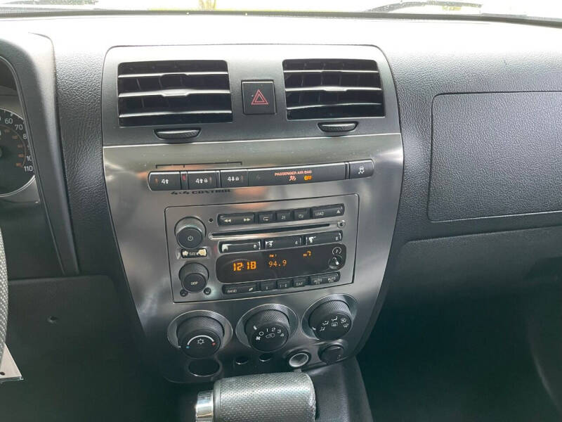 2009 HUMMER H3T Luxury