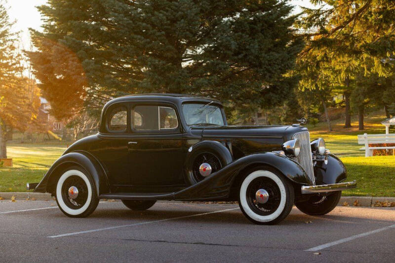 1933 Pontiac Coupe