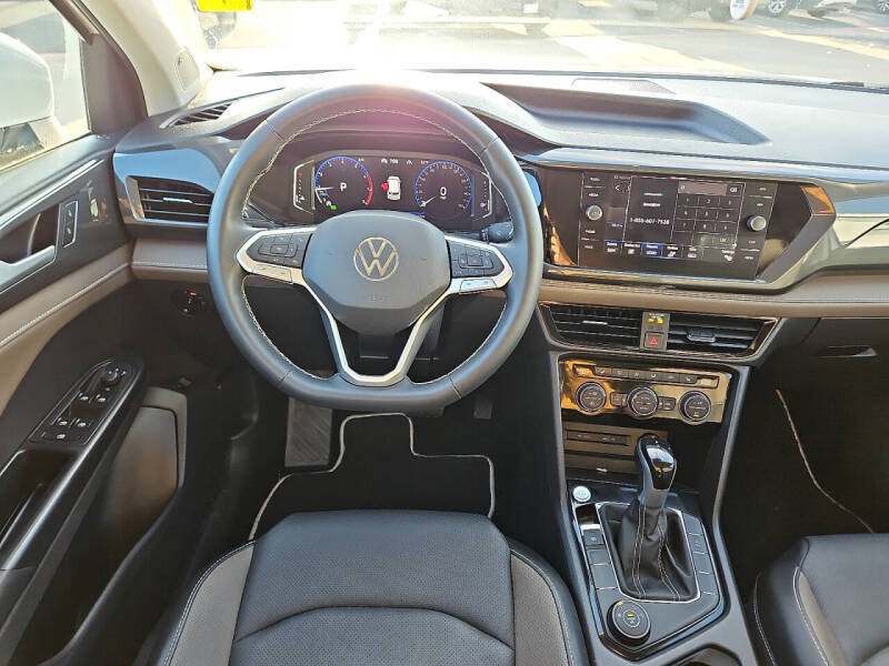 2023 Volkswagen Taos SEL 4Motion