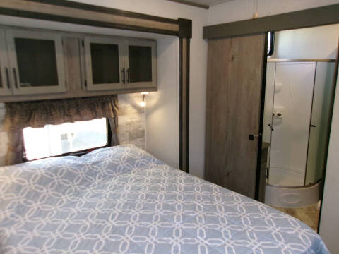 2021 Keystone Residence 40mkts