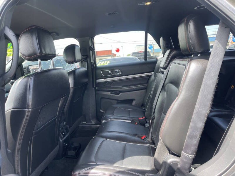 2016 Ford Explorer Sport