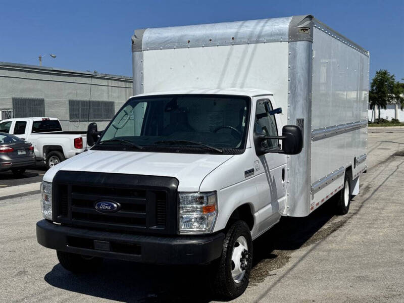 2022 Ford E-Series