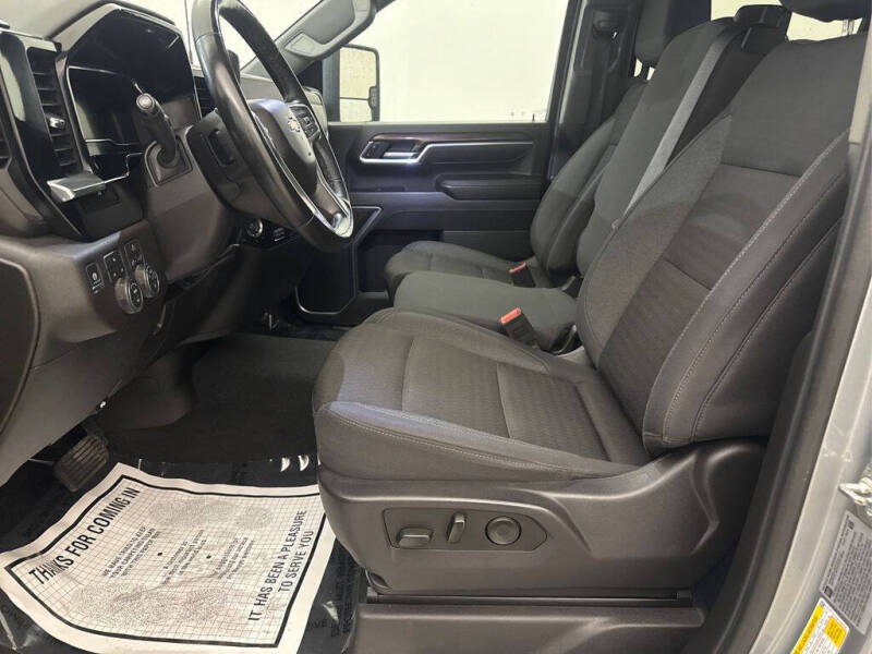 2025 Chevrolet Silverado 3500HD