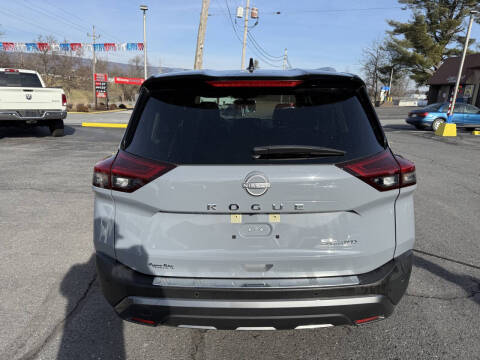 2023 Nissan Rogue SL