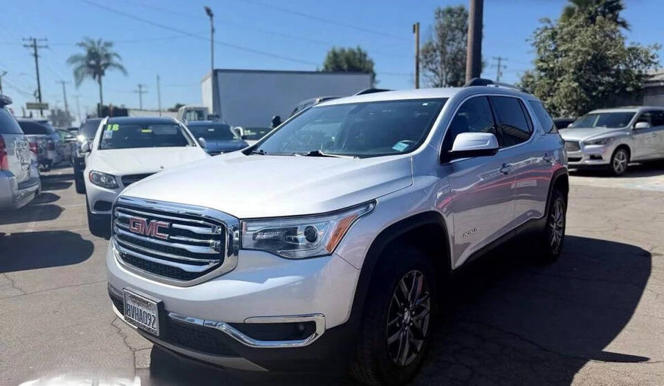 2019 GMC Acadia SLT-1's photo