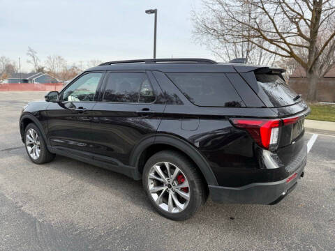 2025 Ford Explorer ST-Line