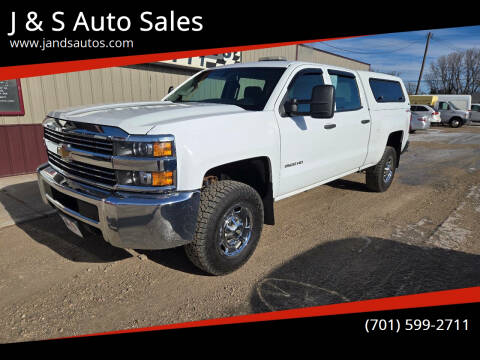 2015 Chevrolet Silverado 2500HD for sale at J & S Auto Sales in Thompson ND