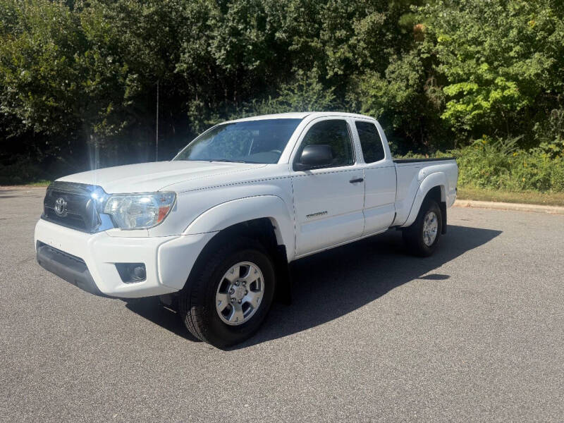 2014 Toyota Tacoma Base's photo