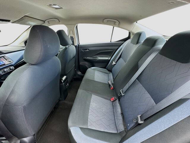 2023 Nissan Versa SV