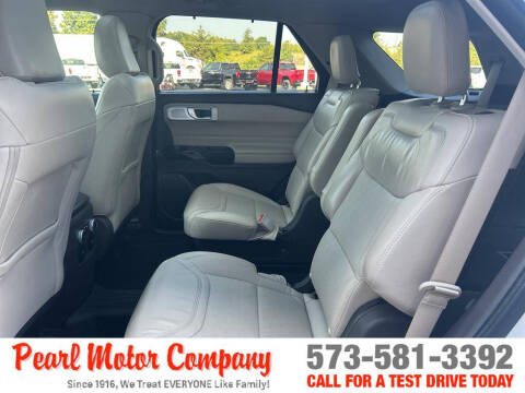 2022 Ford Explorer Hybrid Platinum