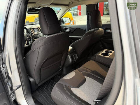 2016 Jeep Cherokee
