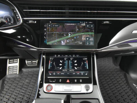 2024 Audi SQ7 4.0T quattro Premium Plus
