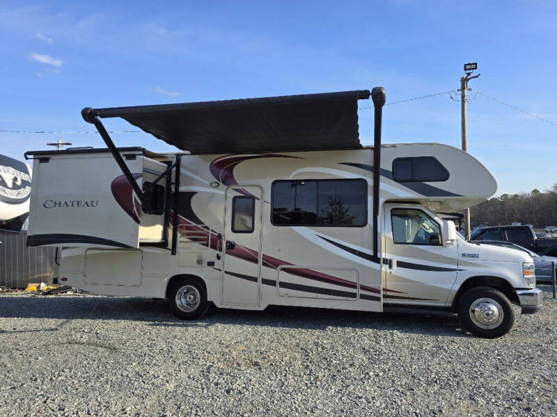 2015 Ford E-Series Cutaway Base