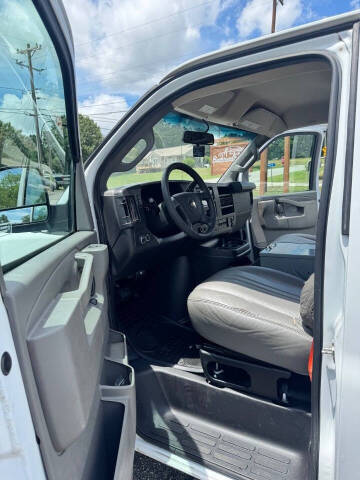 2017 Chevrolet Express 2500