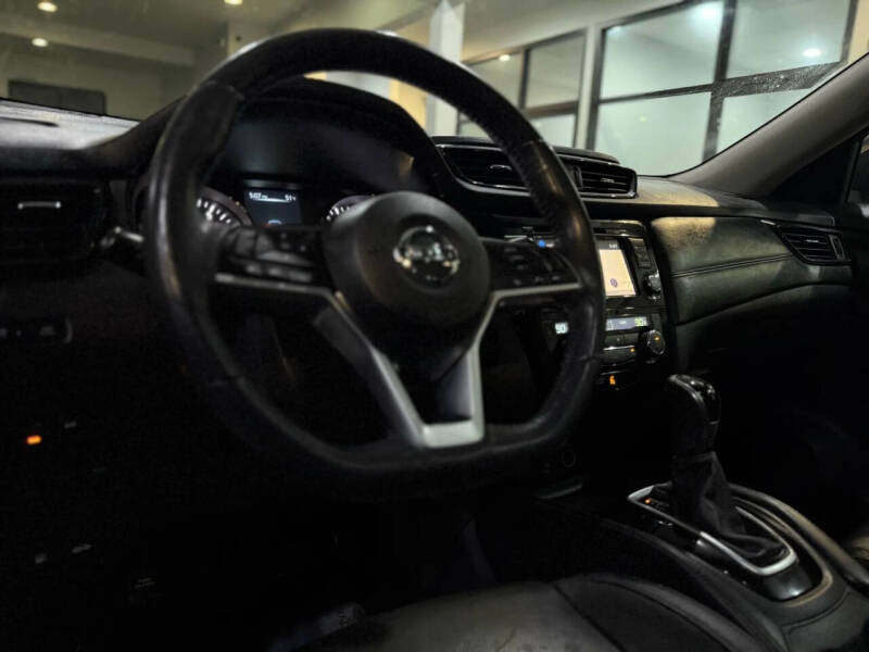 2017 Nissan Rogue Hybrid