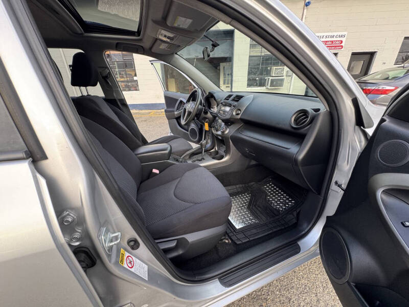 2009 Toyota RAV4 Sport