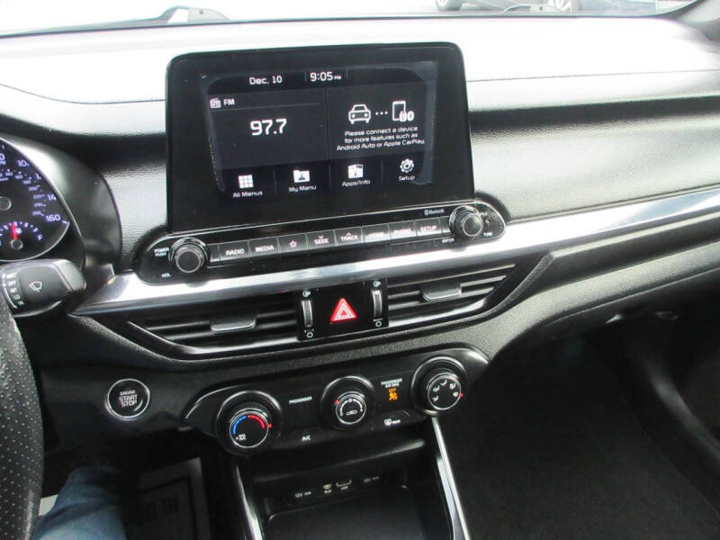 2020 Kia Forte GT Line