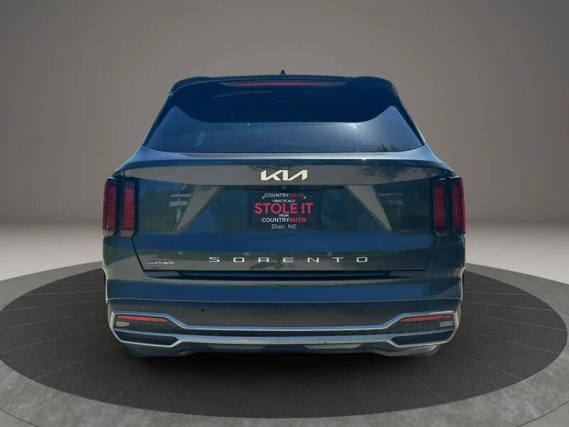 2022 Kia Sorento S