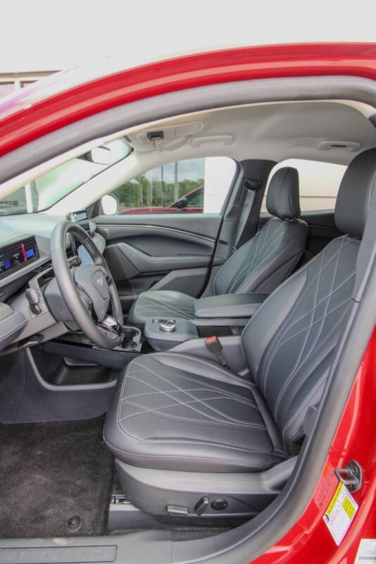 2024 Ford Mustang Mach-E Select