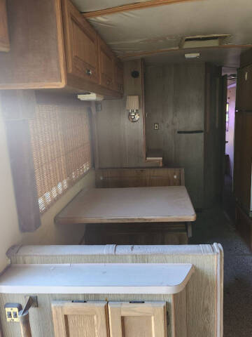 1989 Pace American 37F