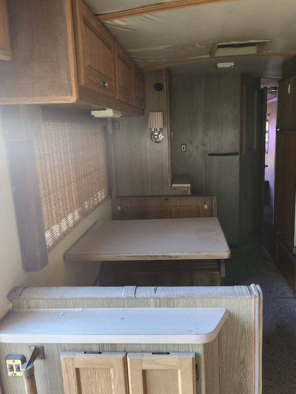 1989 Pace American 37F