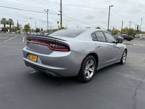 2015 Dodge Charger SE