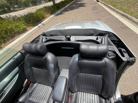 2004 Ford Thunderbird Deluxe