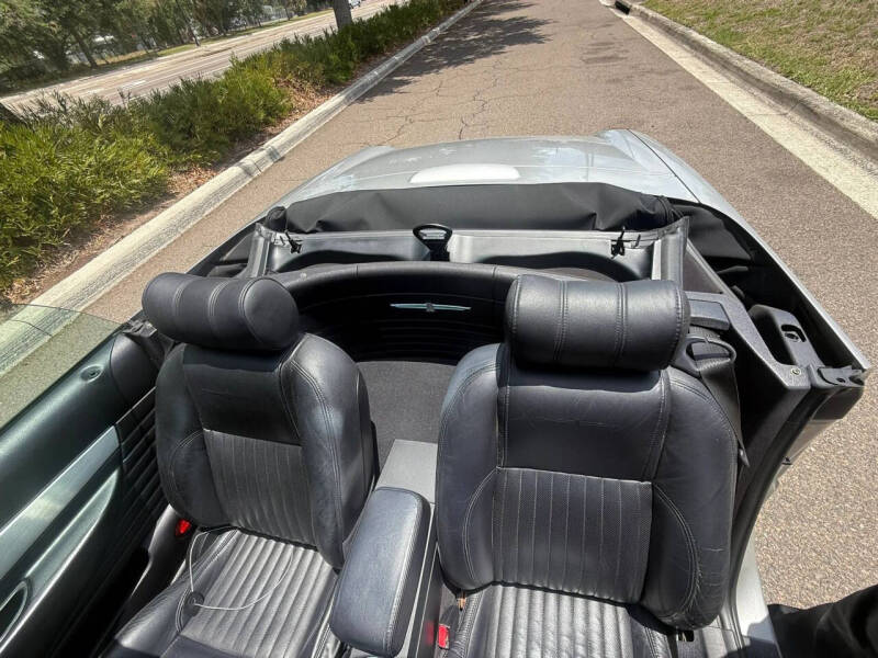 2004 Ford Thunderbird Deluxe