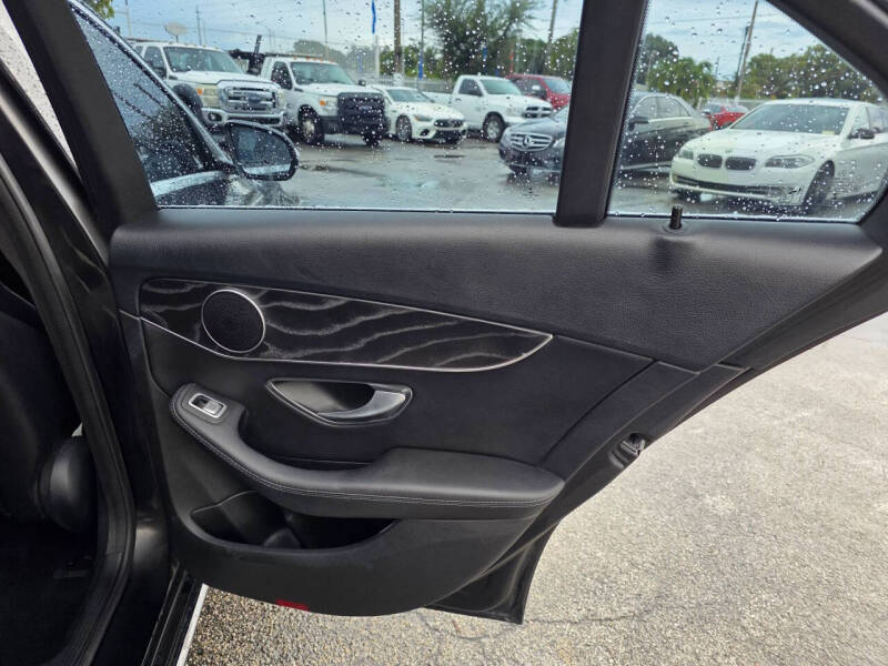 2017 Mercedes-Benz C-Class