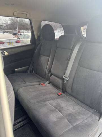 2013 Nissan Pathfinder S