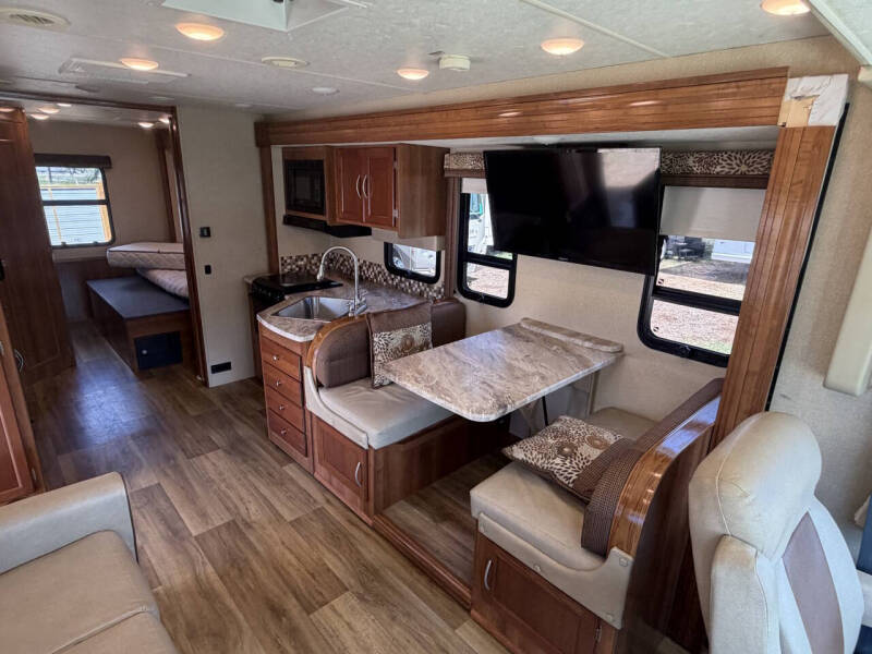 2018 Forest River PURSUIT