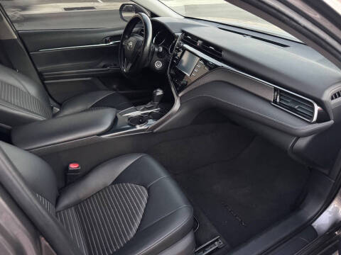 2019 Toyota Camry SE