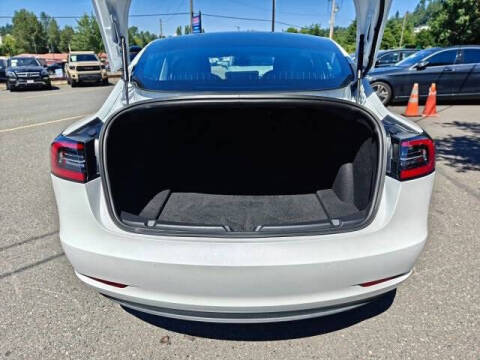 2019 Tesla Model 3 Mid Range