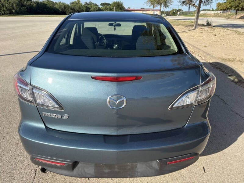 2011 Mazda MAZDA3 i Touring
